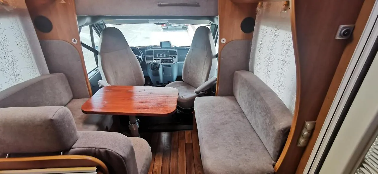Autovan Ibz San José